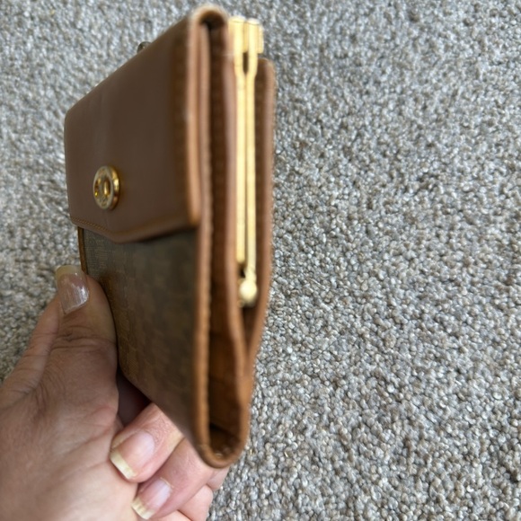 Celine Vintage Kisslock Wallet - Picture 5 of 10